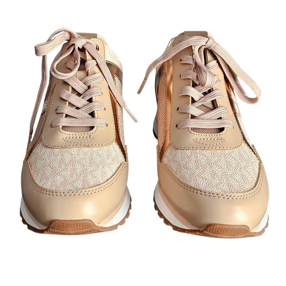 Michael Kors Stylish Women's Sneakers Sz 9.5M - Picture 3 of 12